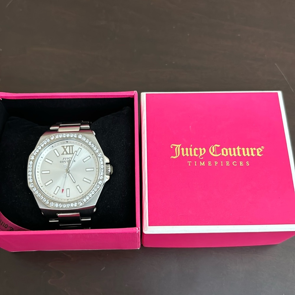 Big and bold eye catching watch